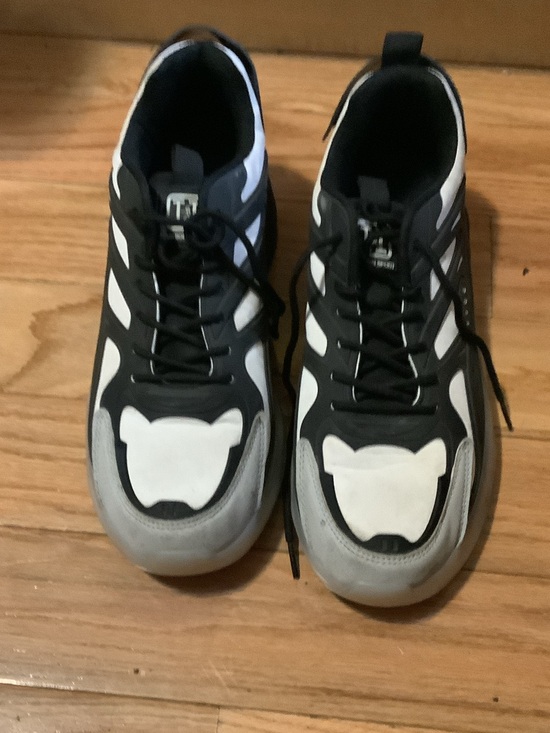 Other - Men's Black & White Athletic Sneakers - Unbranded